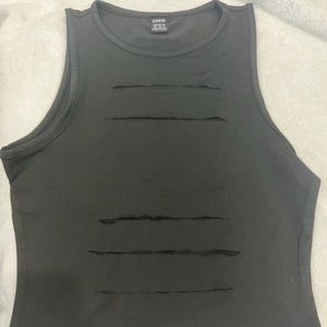 XS SHEIN BLACK CROP WITH SLITS